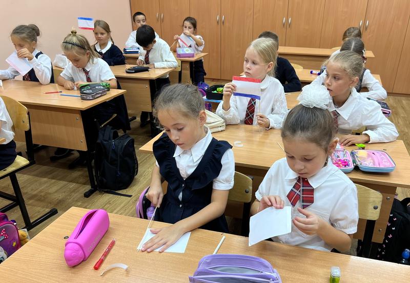Патриотический час «Главный символ в небе реет»